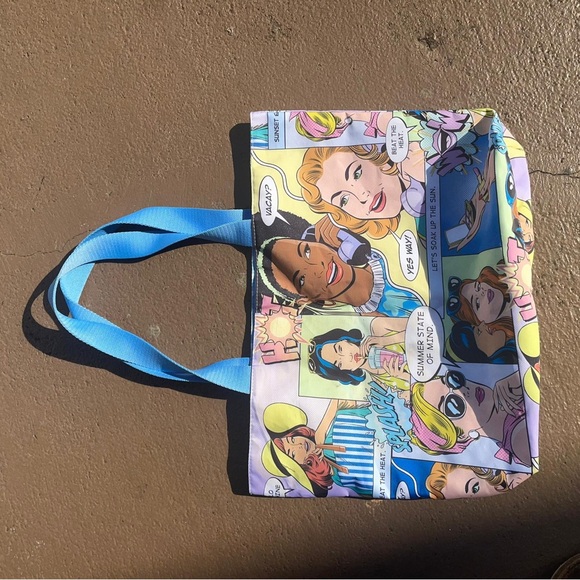 Estée Lauder Comic Print Tote Bag - Picture 3 of 3